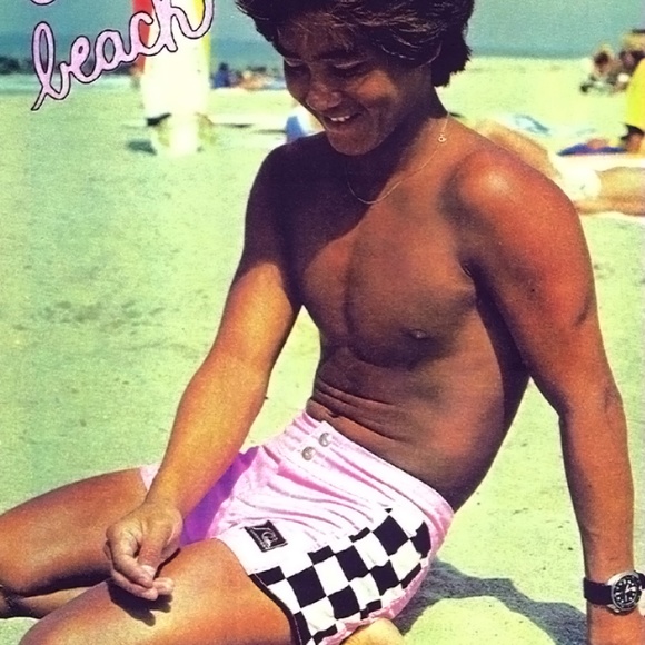 7 pairs of Quiksilver "Echo Beach" board shorts - Picture 2 of 5